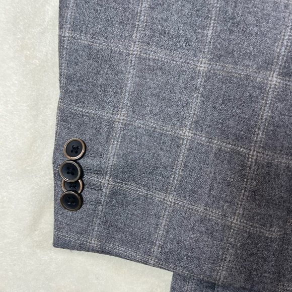 NWT Vince Camuto 44L 100% Wool Charcoal Plaid Blazer - Picture 2 of 12